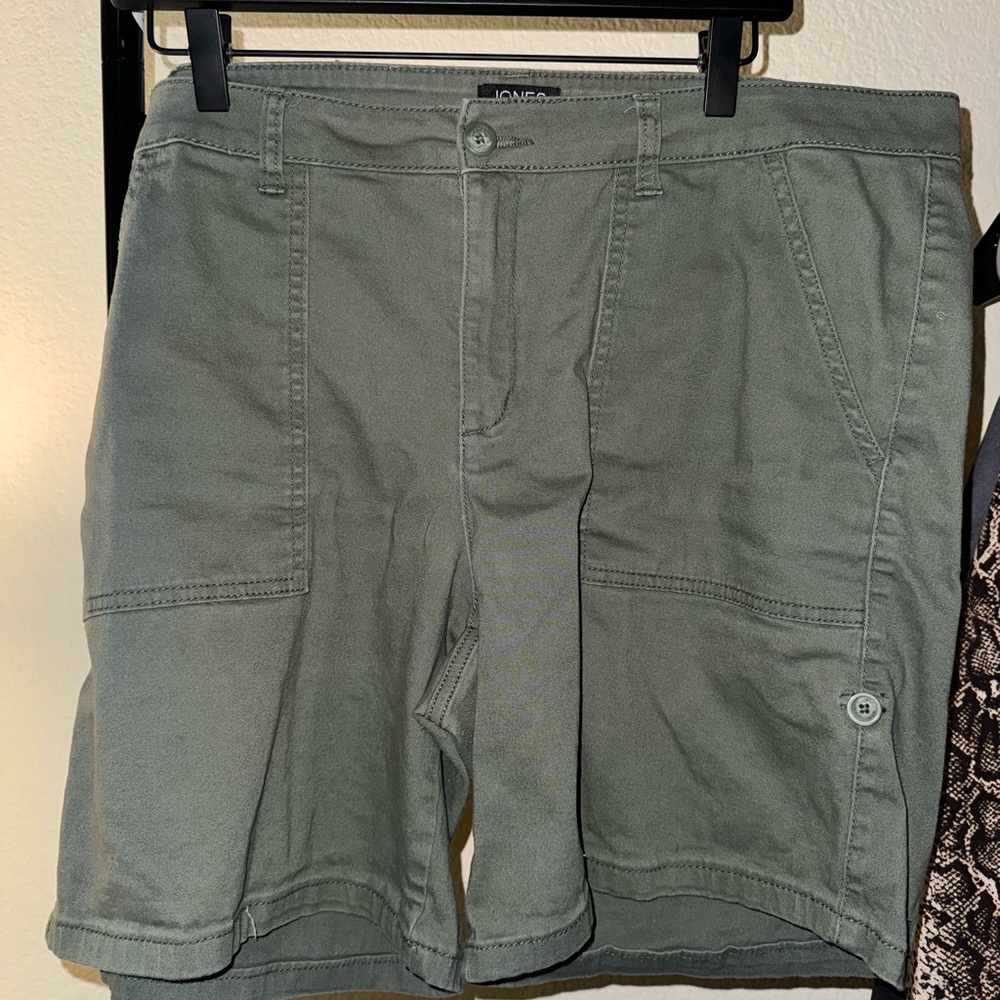 Jones New York Olive Green Women's Shorts